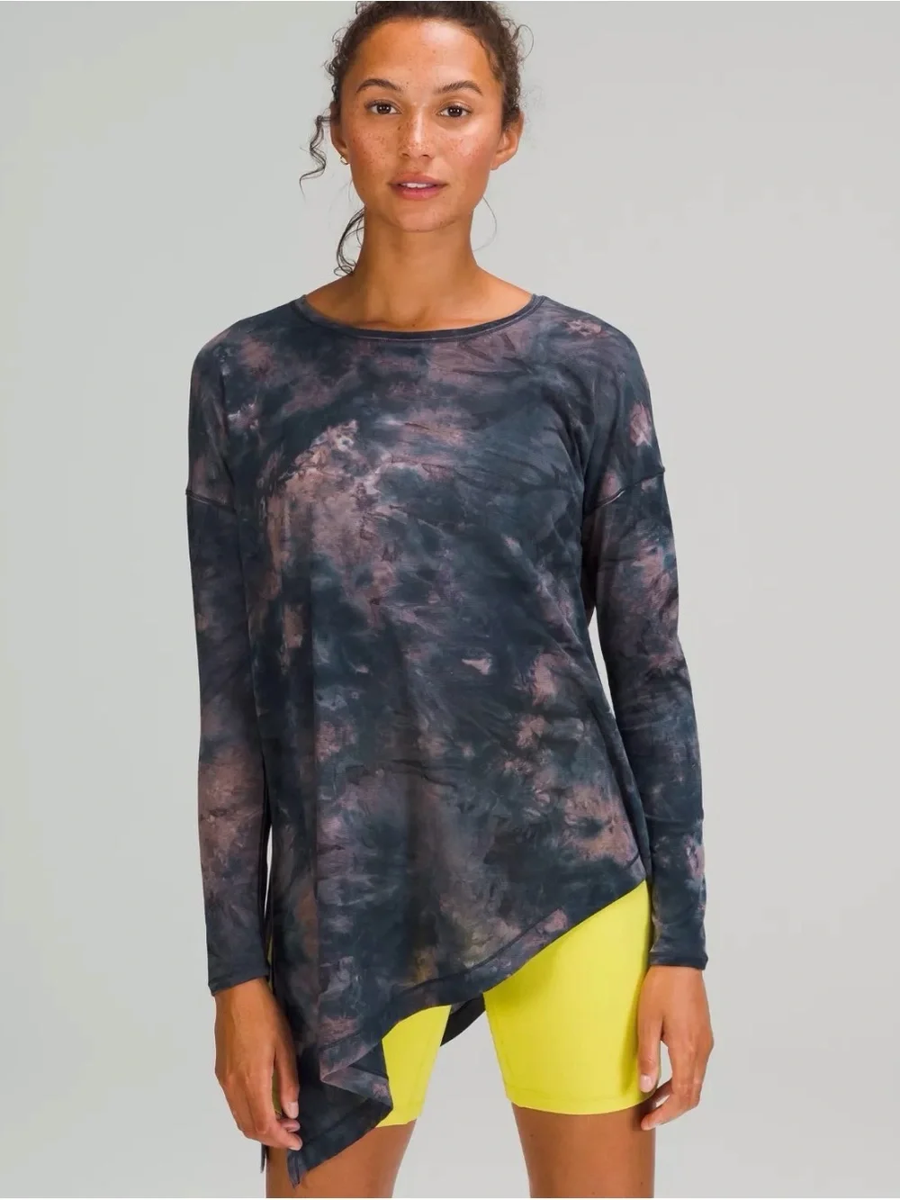 Lululemon To the point women’s long sleeve mist spray tie dye size 6 shirt